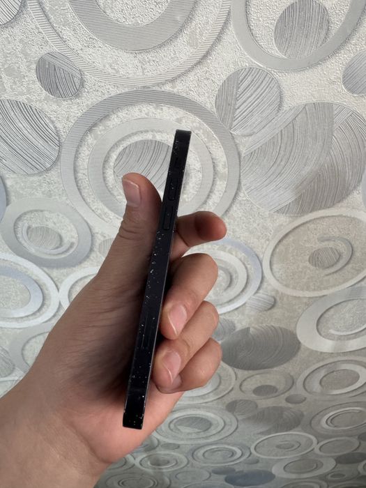 Продам Iphone 12 mini