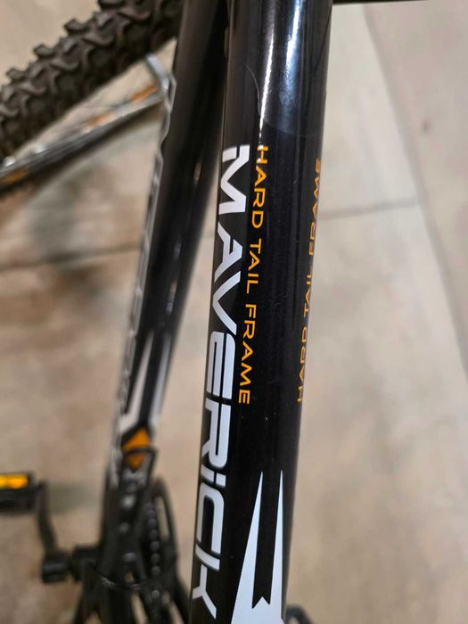 2 броя велосипеди в перфектно състояние, марка INTERBIKE, 26 цола алуминиеви двуслойни капли
