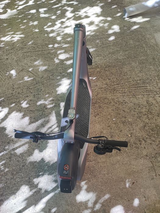 Trotineta okai es500 că nouă