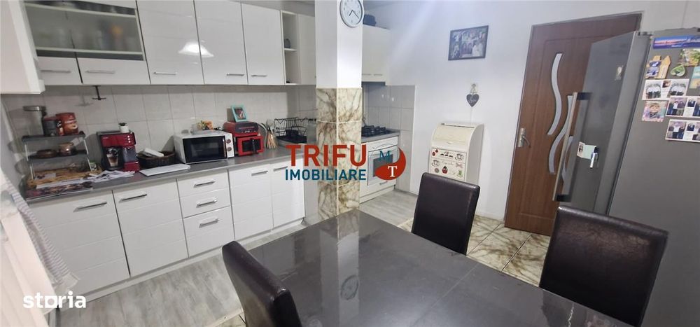 Apartament Spațios cu 3 Camere în Zona Prestige