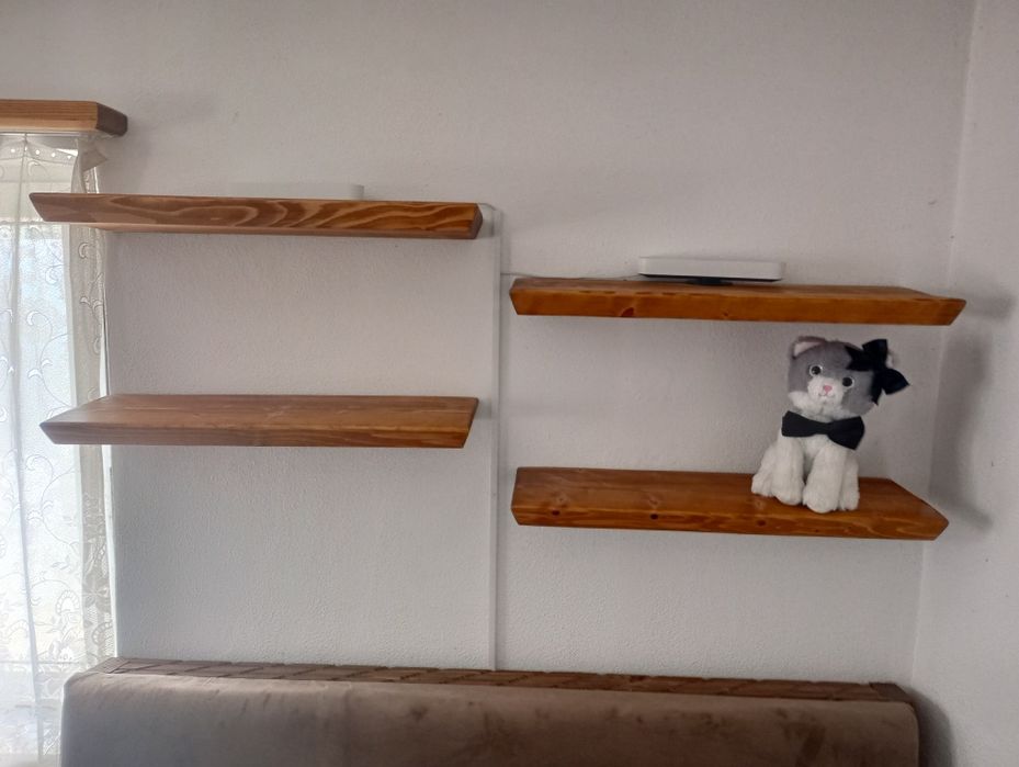 Rafturi plutitoare din lemn masiv