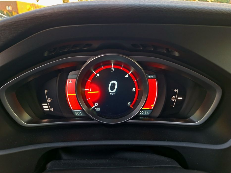 Volvo V40 1.6D 2014 Deosebit