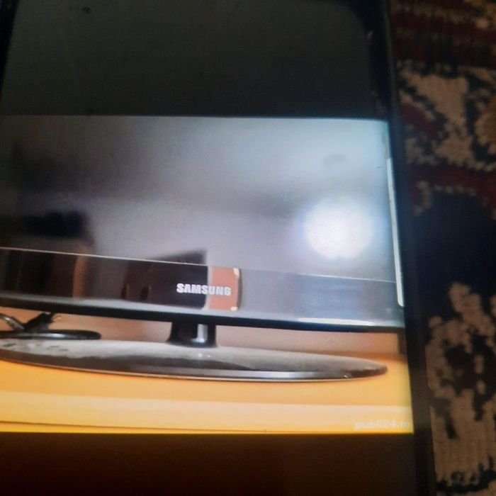 Vând plasma Samsung.