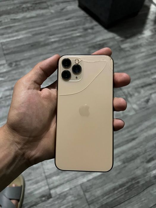 IPhone 11 pro kirishka singan