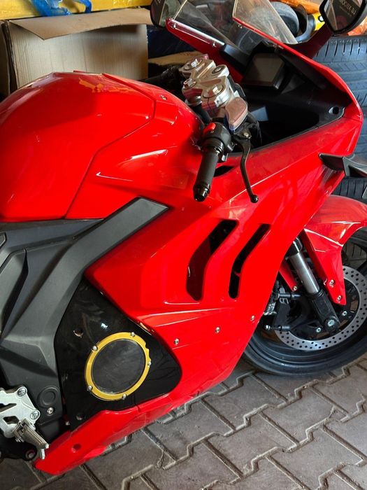 Мотоцикл под дукати электробайк