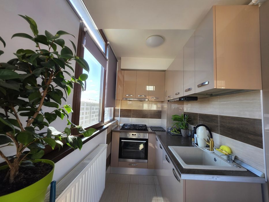 De vanzare apartament 3 camere