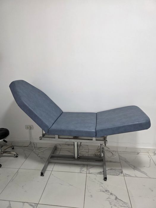 Pat cosmetica si vapozon profesional