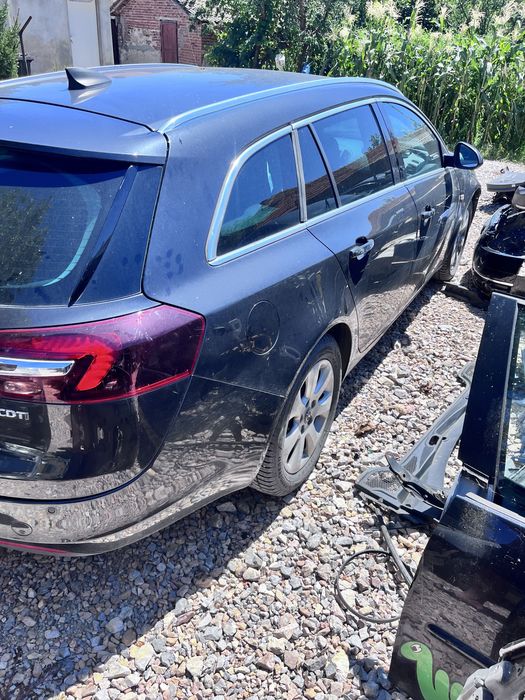 Opel Insignia 1.6 cdti 136ps НА ЧАСТИ