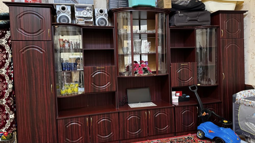 Продается стенку