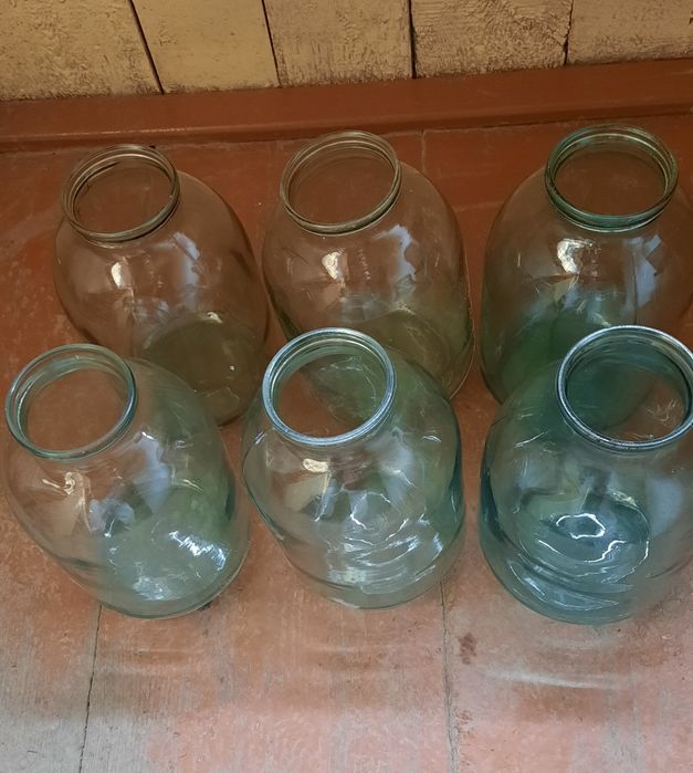 Банки 3 литровый.