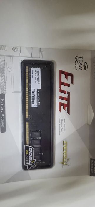 Озу DDR4 4гб новая запечатаная