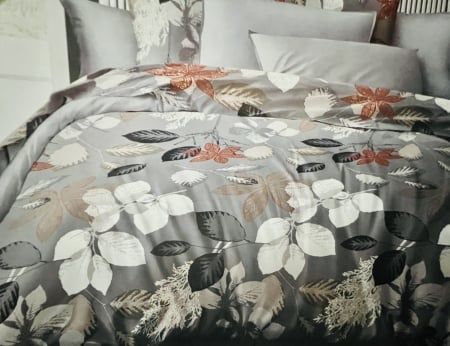 Lenjerie ce conține 4 piese