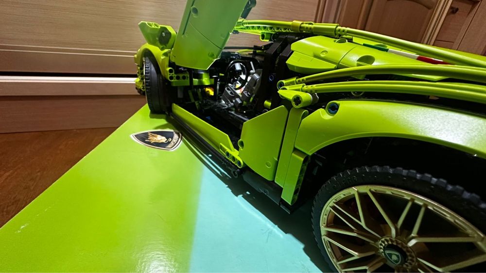 Lego Technic Lamborghini 42115 Лего Техник Ламборджини 42115