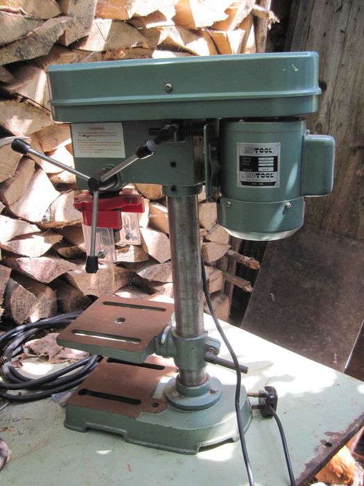 Bormasina de banc Nutool
