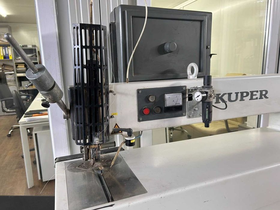 Шивачка за фурнир / Машина за съединяване на фурнир KUPER FW/J 92
