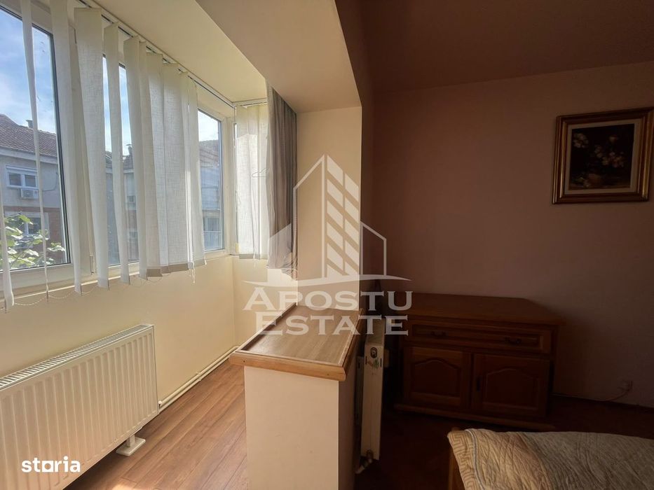 Apartament 4 camere, Zona Centrala