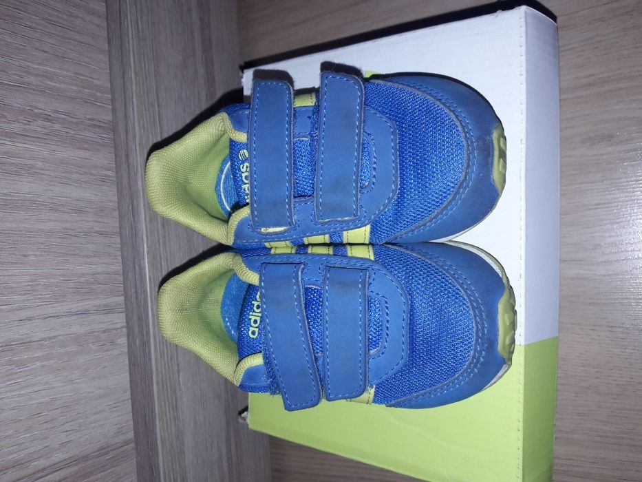 Маратонки Adidas Neo