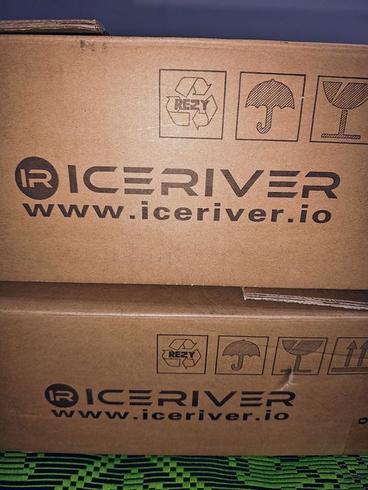 майнер (копачка) Iceriver Aleo AE0 miner for Aleo mining