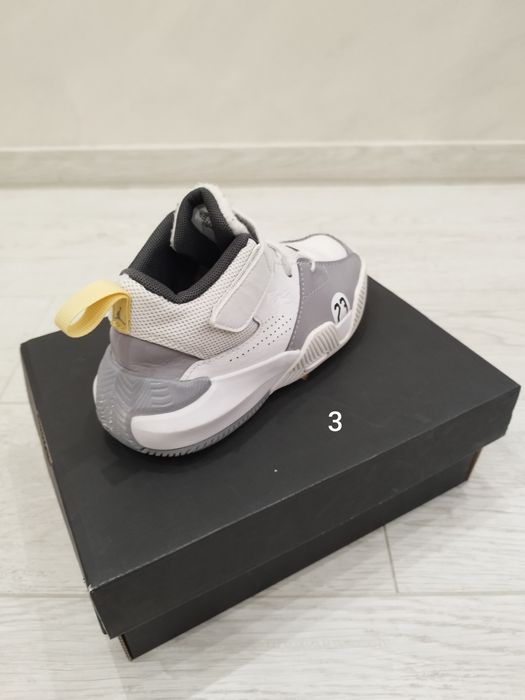 Обувки Air Jordan