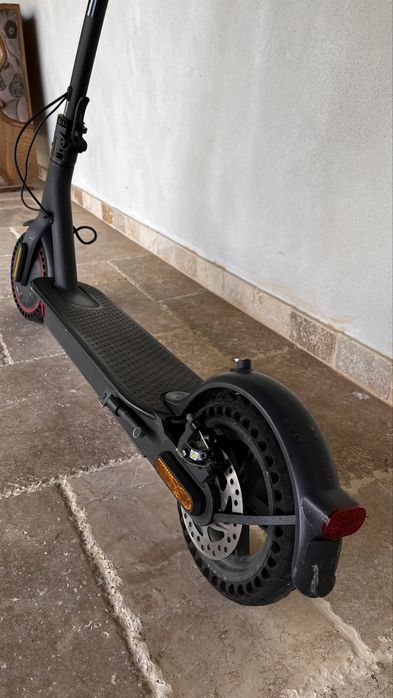 Trotinetă Electrică Xiaomi – Perfect Funcțională (Frâne Bune, Viteza 25 km/h)