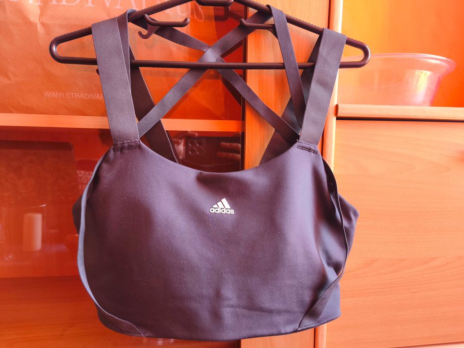 Спортен сутиен Adidas