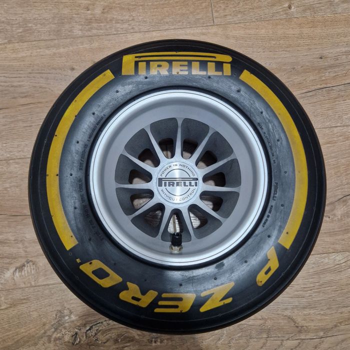 Formula 1 - roata pole position 13'