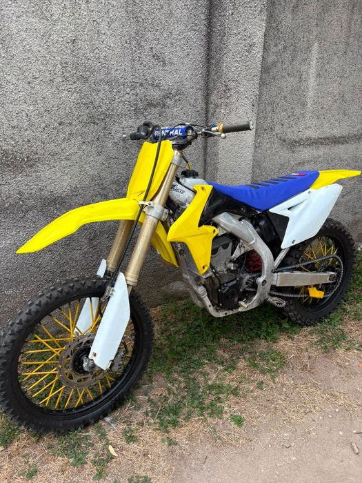 De vânzare Suzuki rmz 450 injecție