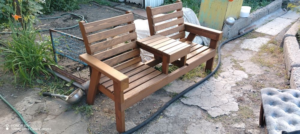 Садовая лавка из дерева