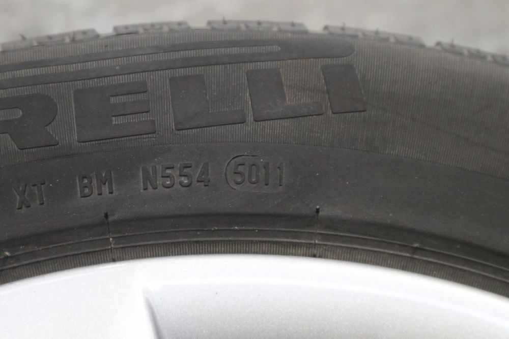 Джанти с гуми БМВ 16 цола style 391 F30 F31 F32 F36 с гуми Бриджстоун