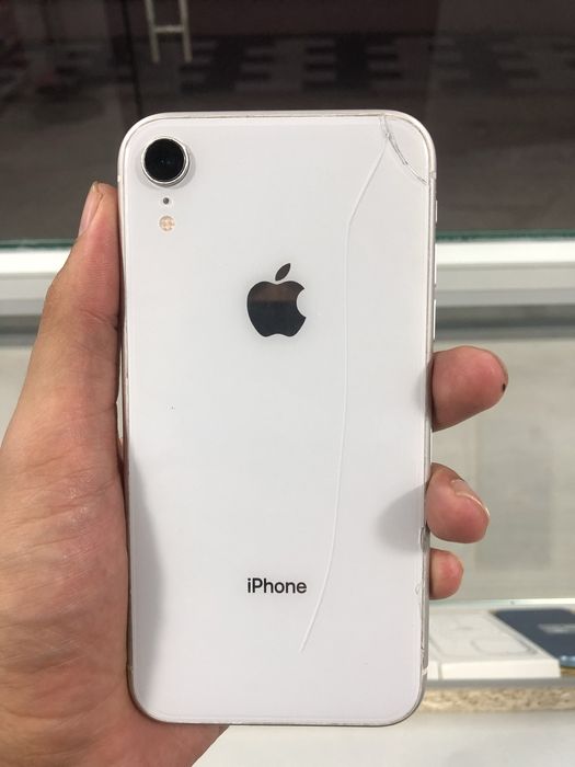 Iphone XR sotiladi !! Oq rang 64 GB