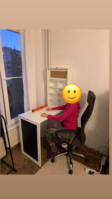 Сгъваемо бюро с черна дъска