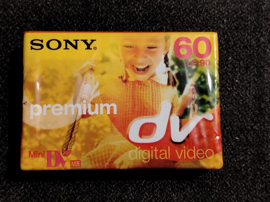 (Lot) Casetă video digitală Sony Premium Mini DV 60/90 (model DVM60PR3),
Pretul este pentru întregul lot de șase casete