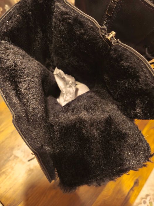 Топли ботуши  номер 38 58 лв.