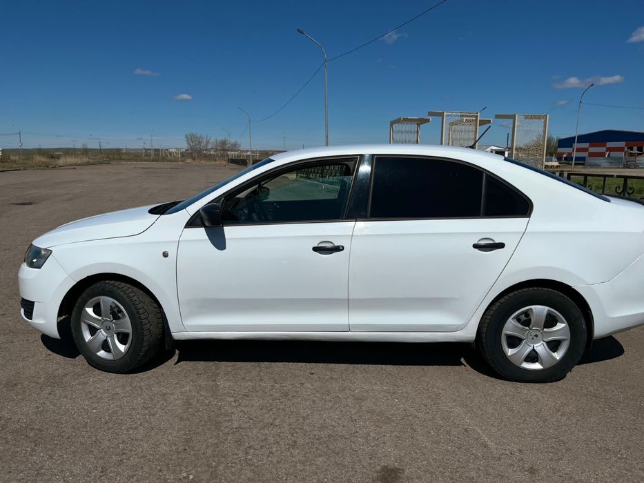 Шкода рапид продам