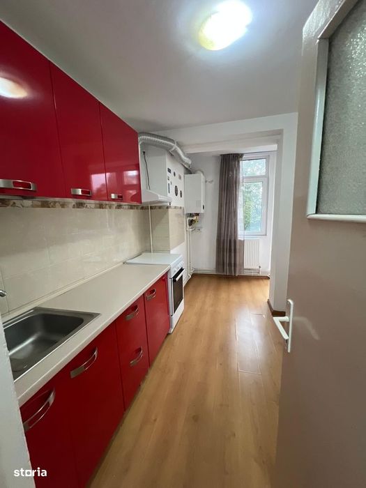 DE INCHIRIAT Apartament cu 2 camere Tiglina 2 etaj 4 pret 350 euro