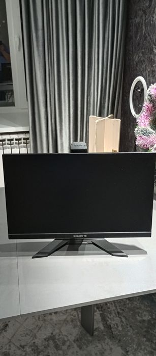 Монитор игровой Gigabyte