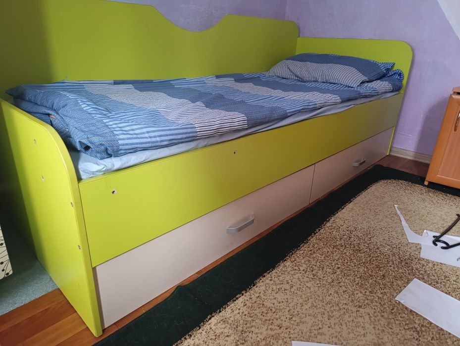 Кровать детская.