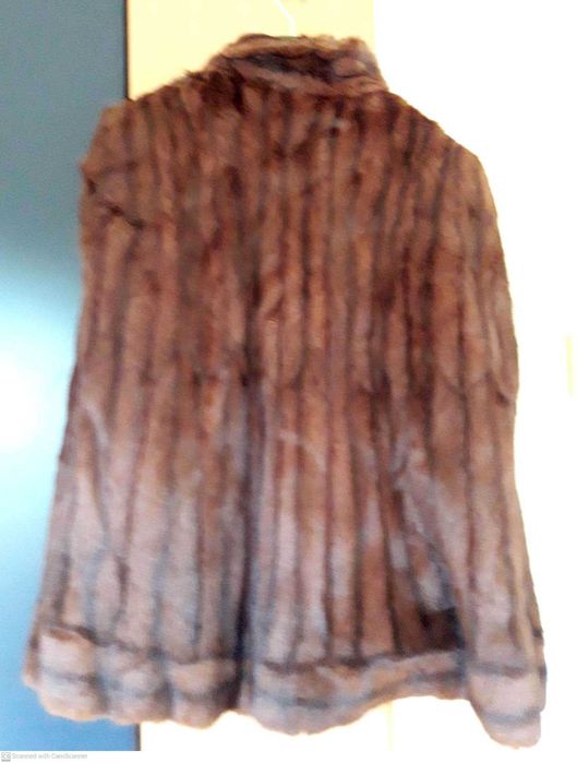 Кожена наметка-пелерина от катерица I.J. FOX FIFTH AVENUE NEW YORK