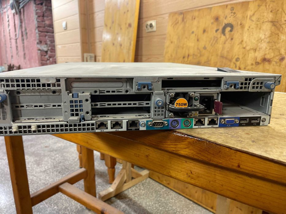 Сървър HP ProLiant DL380 Gen7 + 8 HDD