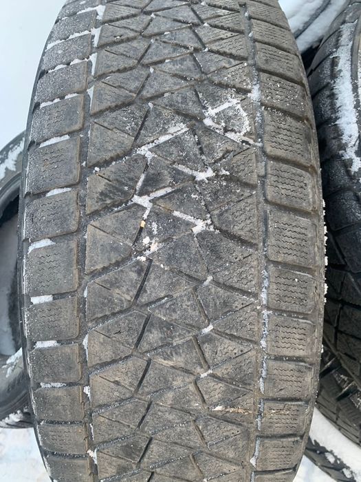 Продам шины 275/65