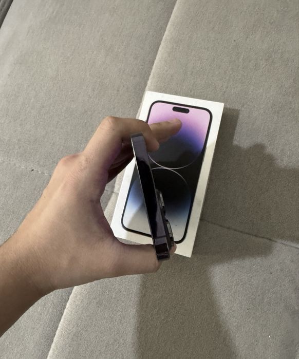 Срочно продаю Айфон 14 Про Макс