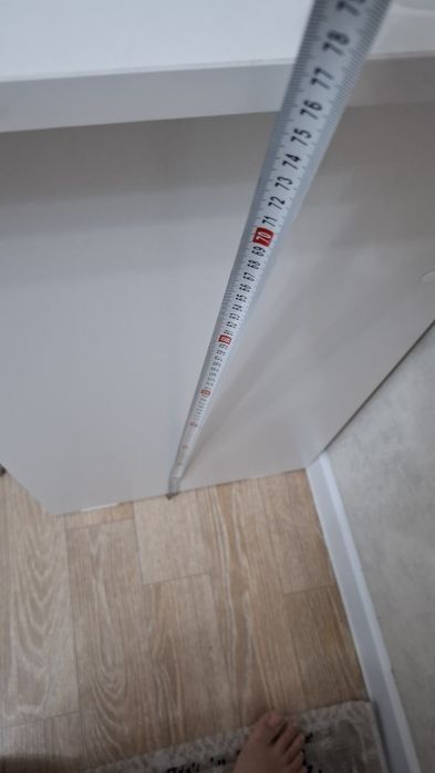 Продам стол  -10.000