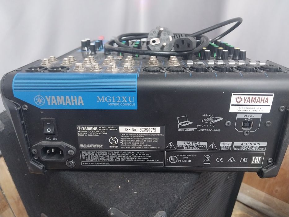 музыкальный микшерный пульт yamaha