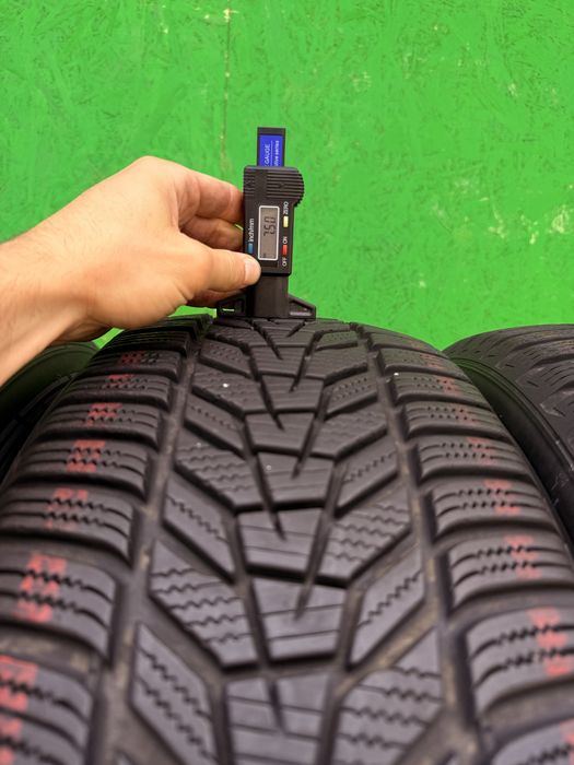 235/60/18 M+S HANKOOK DOT2022 Profil 7.5mm aproape noi