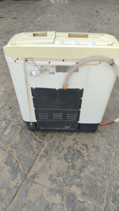 Artel kir yuvish mashinasi sotiladi