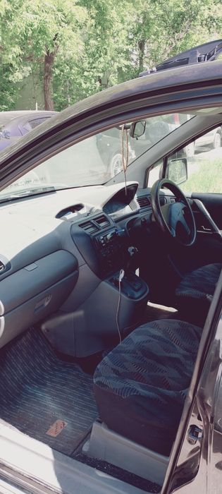 Mitsubishi rvr 1999