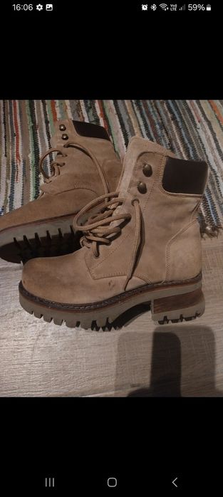 Ghete dama Graceland 39