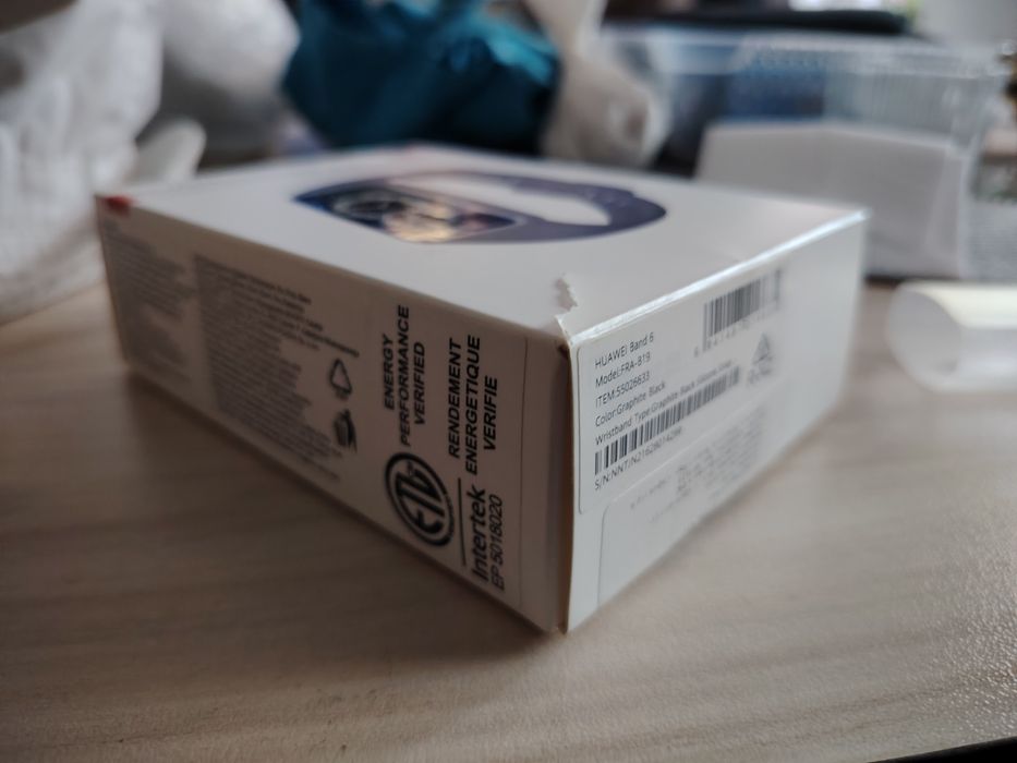 Продава Huawei band 6