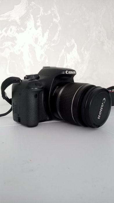 Canon EOS 550 с картой памятью