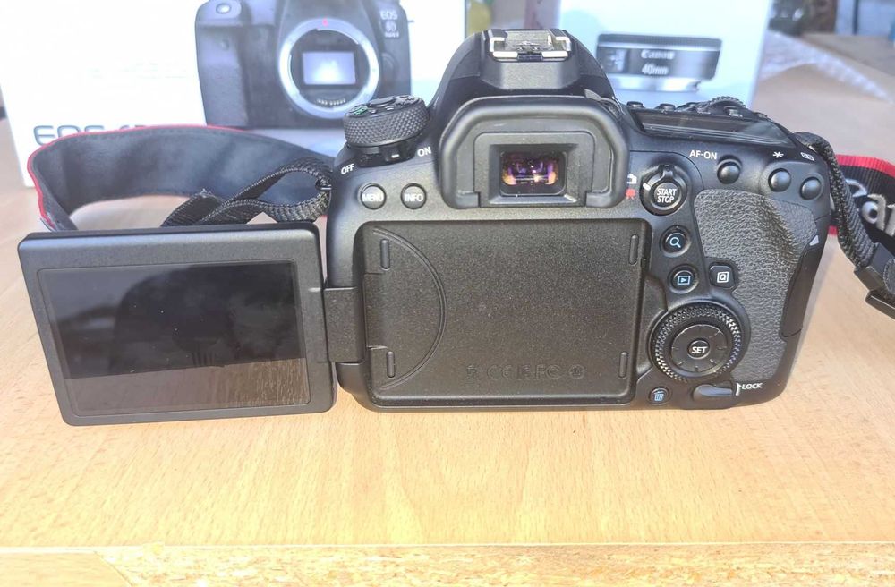 Полнокадровый CANON EOS 6D Mark II Отл. сост.